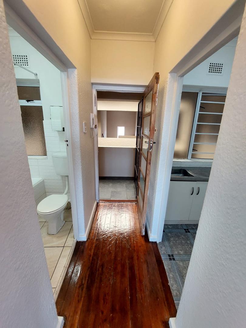 To Let 1 Bedroom Property for Rent in Mowbray Western Cape